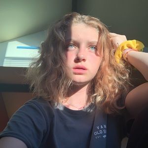 Meet your Posher, Alyssa